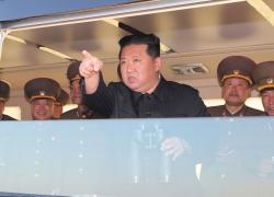 Кислая мина Ким Чен Ина - в КНДР 