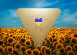 Сердечний привіт Місяцю від України - на земний супутник вирушив український прапор