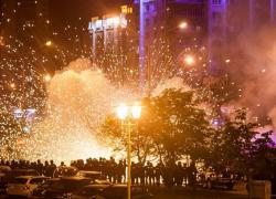 Я вважаю, що можу розважатися...Лукашенко знову застосував світлошумові гранати