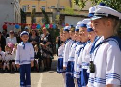 Красная дата - с пеленок в солдаты. В детсаду Крыма прошел военный парад