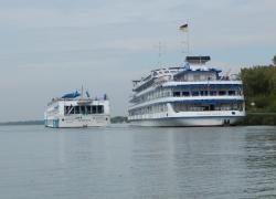 “Украинскую Венецию” посетили сразу три круизных судна
