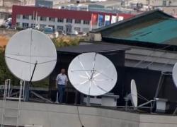 Штатні шпигуни рф на даху в столиці Молдови, Кишиневі. Що вони там роблять?