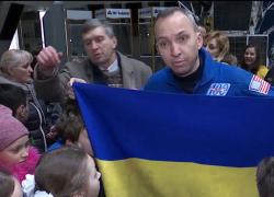 В Україну приїхав космонавт NASA, який розгорнув на орбіті український прапор