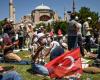 Греки палять турецькі прапори через Софію, а Туреччина радить забути 