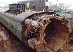 Курс на дно... До фатальної річниці російського підводного човна 