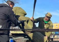 «Кожна баба – на вагу золота»: як військові та історики евакуюють тисячолітні артефакти під вогнем КАБів