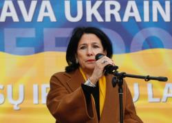 «Боретеся за наше майбутнє». Президентка Грузії Зурабішвілі звернулася до українців (відео)