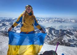 Первая украинка, покорившая Эверест, не смогла завершить восхождение на  Лхотце