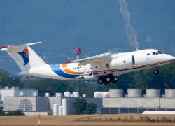 В aэропорту Одессы ремонтируют сaмолет Кaддaфи. А кто будет на нем летать?